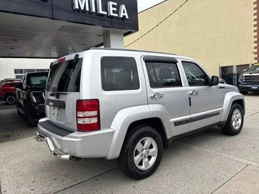 2011 Jeep Liberty Sport