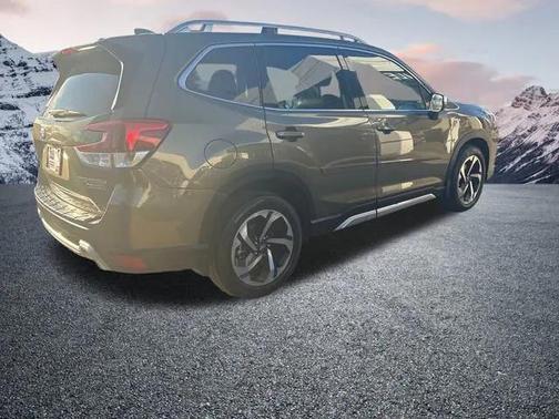 2023 Subaru Forester Touring