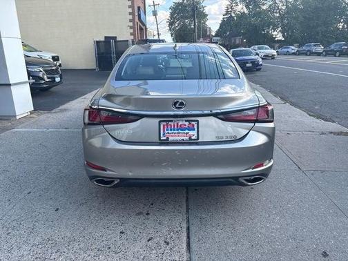 2019 Lexus ES 350 Base