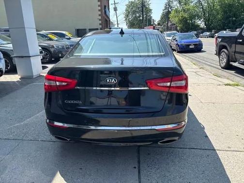 2014 Kia Cadenza Premium