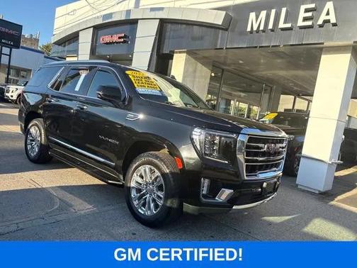 2022 GMC Yukon SLT