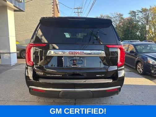 2022 GMC Yukon SLT