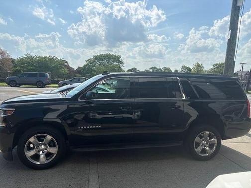 2018 Chevrolet Suburban LT