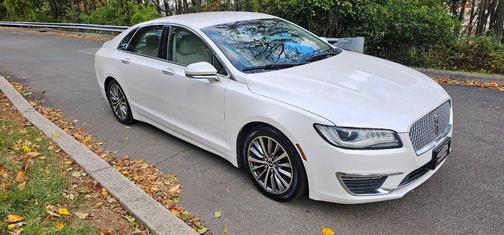 2017 Lincoln MKZ Base