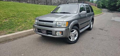 Gray 2003 INFINITI QX4 Luxury