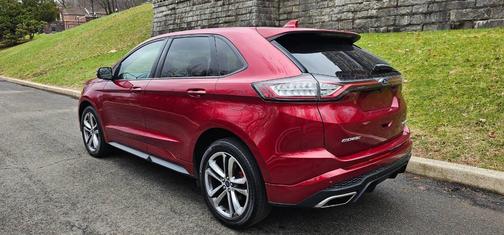 Burgundy 2018 Ford Edge Sport