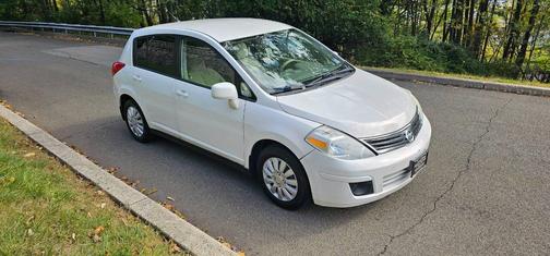 2012 Nissan Versa 1.8 SL