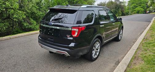 Shadow Black 2016 Ford Explorer Limited