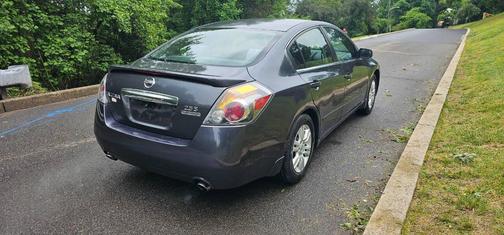 Gray 2011 Nissan Altima 2.5 SL
