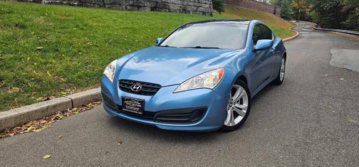 2010 Hyundai Genesis Coupe 2.0T Premium