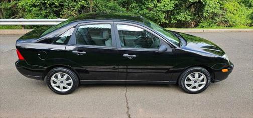 2005 Ford Focus ZX4 SE