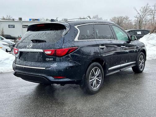 2017 INFINITI QX60 Base
