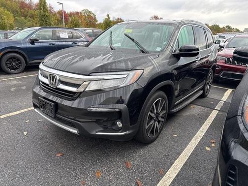 2022 Honda Pilot Touring 8-Passenger