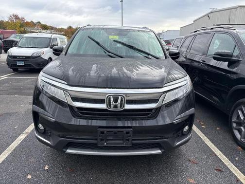 2022 Honda Pilot Touring 8-Passenger