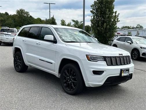 2022 Jeep Grand Cherokee Laredo