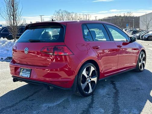 2016 Volkswagen Golf GTI 2.0T SE 4-Door