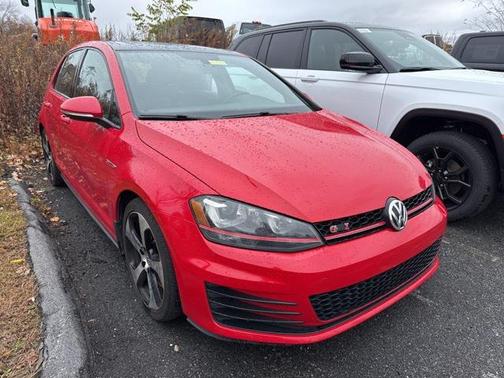 2016 Volkswagen Golf GTI 2.0T SE 4-Door