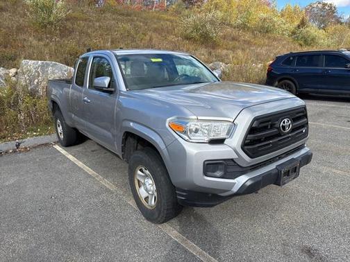 2017 Toyota Tacoma SR