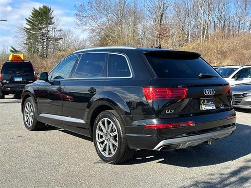 2019 Audi Q7 45 Premium Plus