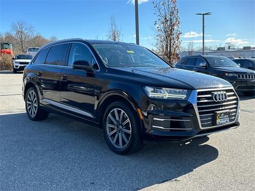 2019 Audi Q7 45 Premium Plus