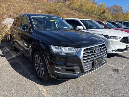 2019 Audi Q7 45 Premium Plus