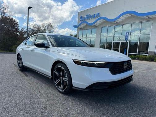 Platinum White Pearl 2026 Honda Accord Hybrid Sport