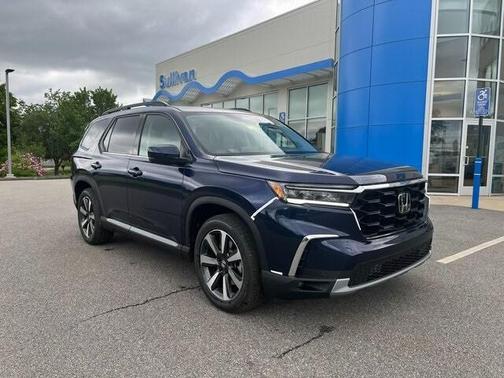 2025 Honda Pilot Touring 8-Passenger