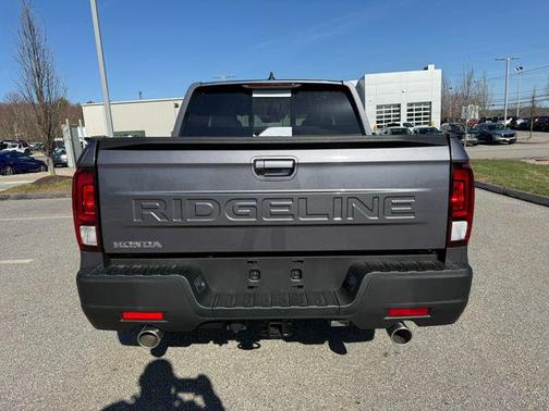 Modern Steel Metallic 2026 Honda Ridgeline RTL