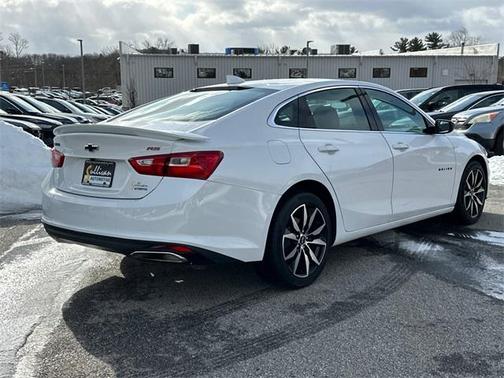2022 Chevrolet Malibu FWD RS