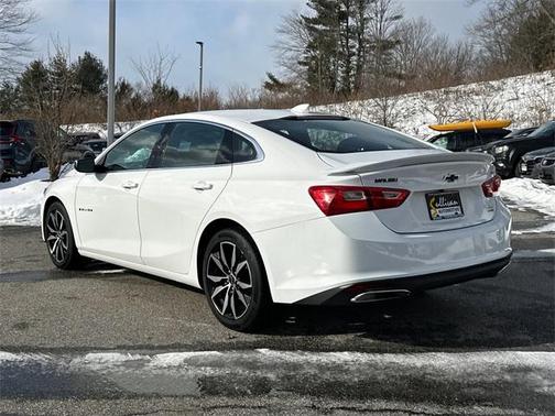 2022 Chevrolet Malibu FWD RS