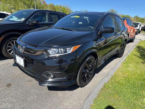 Crystal Black Pearl 2022 Honda HR-V AWD Sport