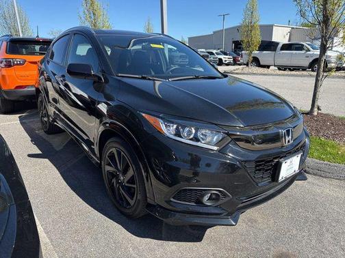 Crystal Black Pearl 2022 Honda HR-V AWD Sport