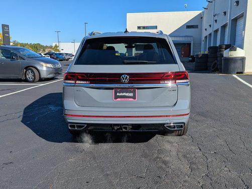 2026 Volkswagen Atlas 2.0T SEL Premium R-Line 4MOTION