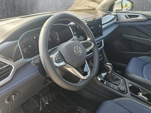 2025 Volkswagen Taos 1.5T SEL