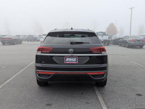 2022 Volkswagen Atlas Cross Sport 2.0T SE w/Technology
