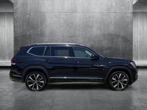 2025 Volkswagen Atlas 2.0T SEL Premium R-Line 4MOTION