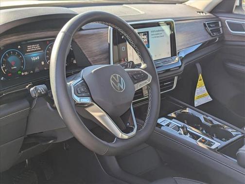 2025 Volkswagen Atlas 2.0T SEL