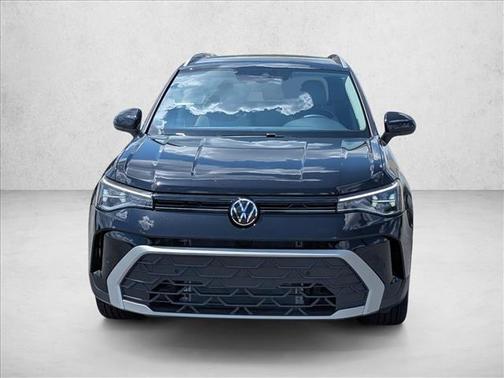 Deep Black Pearl 2026 Volkswagen Taos SE