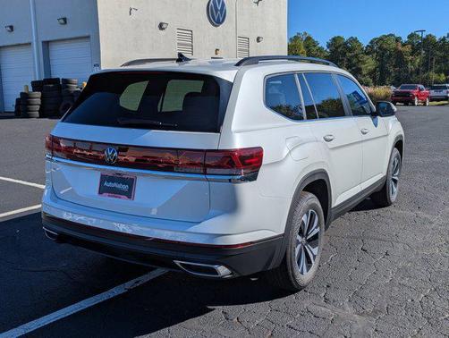 2026 Volkswagen Atlas 2.0T SE