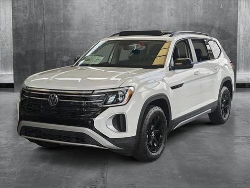 2025 Volkswagen Atlas 2.0T Peak Edition