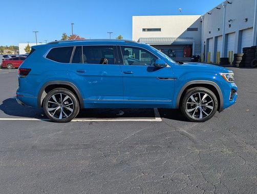 2026 Volkswagen Atlas 2.0T SEL Premium R-Line 4MOTION