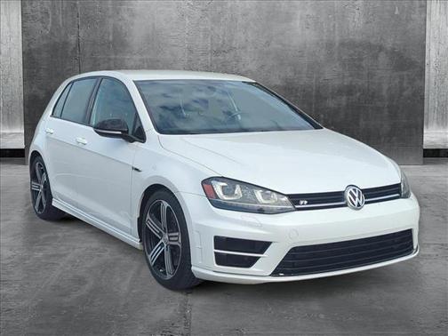 2016 Volkswagen Golf R 4-Door