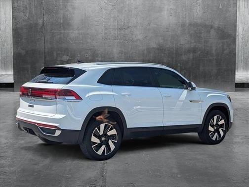 2025 Volkswagen Atlas Cross Sport 2.0T SE w/Technology