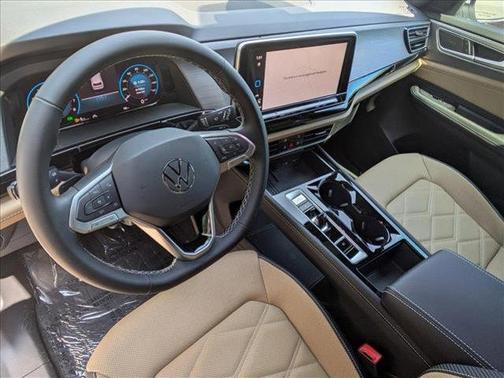 2025 Volkswagen Atlas Cross Sport 2.0T SE w/Technology