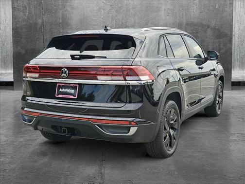 2025 Volkswagen Atlas Cross Sport 2.0T SE w/Technology