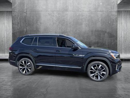 2025 Volkswagen Atlas 2.0T SEL Premium R-Line 4MOTION