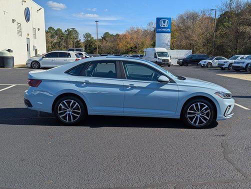 2026 Volkswagen Jetta 1.4T SE