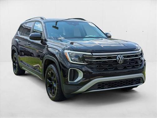 2024 Volkswagen Atlas 2.0T SE w/Technology 4MOTION