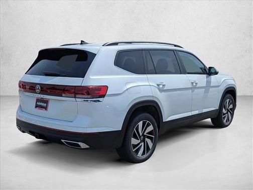 opal white pearl 2026 Volkswagen Atlas 2.0T SE w/Technology