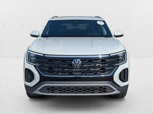 2025 Volkswagen Atlas Cross Sport 2.0T SE w/Technology 4MOTION
